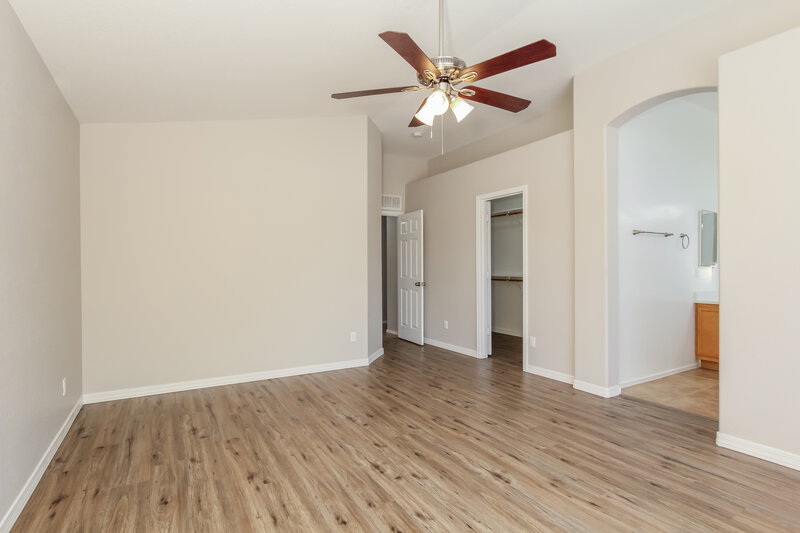 2,130/Mo, 6910 S 50th Gln Laveen, AZ 85339 Main Bedroom View