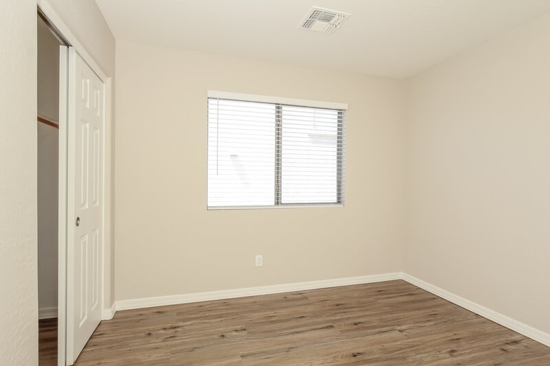 2,130/Mo, 6910 S 50th Gln Laveen, AZ 85339 Bedroom View 3