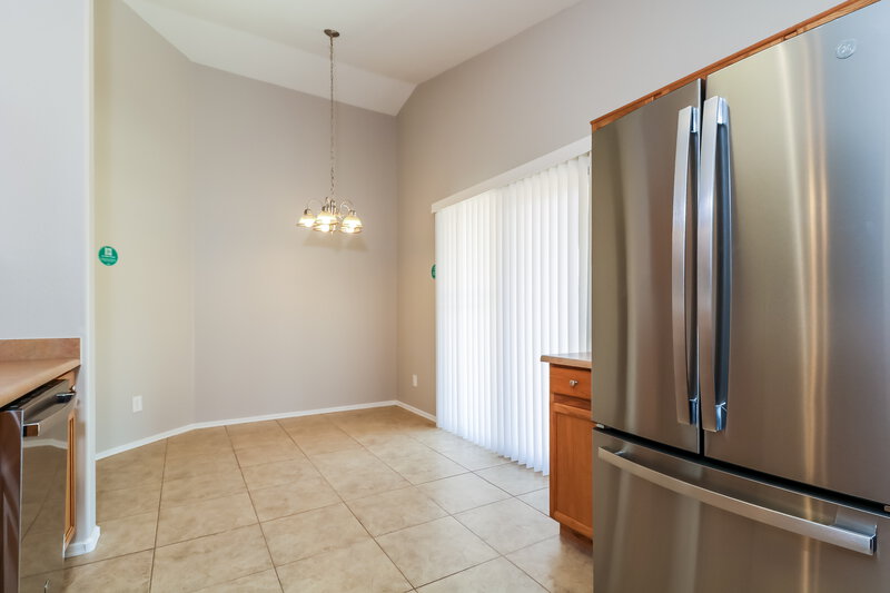 1,830/Mo, 15108 N El Frio Ct El Mirage, AZ 85335 Kitchen View 2