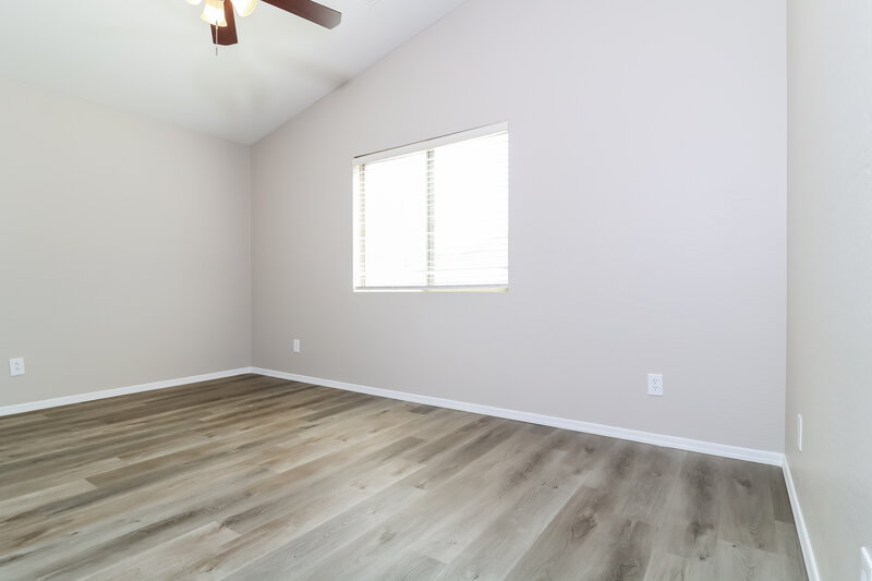 1,830/Mo, 15108 N El Frio Ct El Mirage, AZ 85335 Main Bedroom View