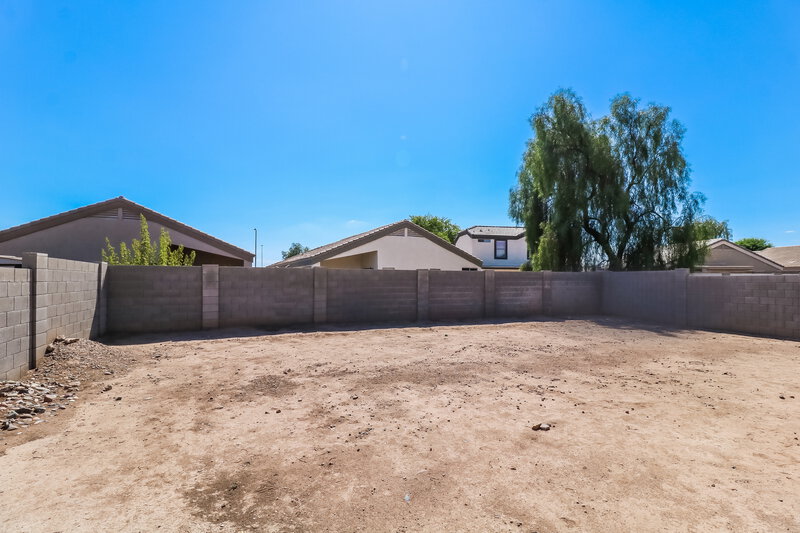 1,830/Mo, 15108 N El Frio Ct El Mirage, AZ 85335 Backyard View