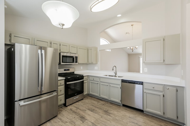 1,780/Mo, 11313 W Diana Ave Peoria, AZ 85345 Kitchen View