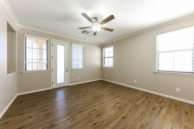 2,390/Mo, 2302 W Jake Hvn Phoenix, AZ 85085 Living Room View