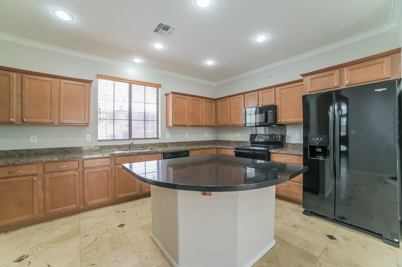 2,515/Mo, 2302 W Jake Hvn Phoenix, AZ 85085 Kitchen View