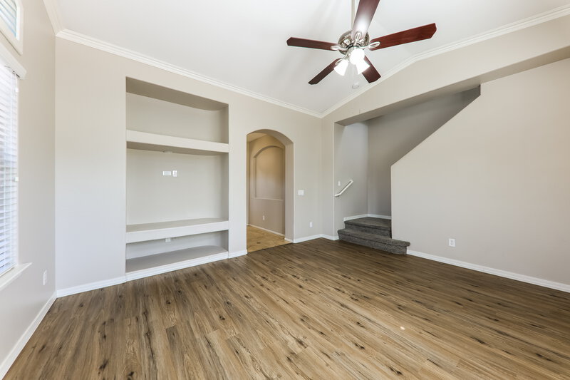 2,390/Mo, 2302 W Jake Hvn Phoenix, AZ 85085 Living Room View 3