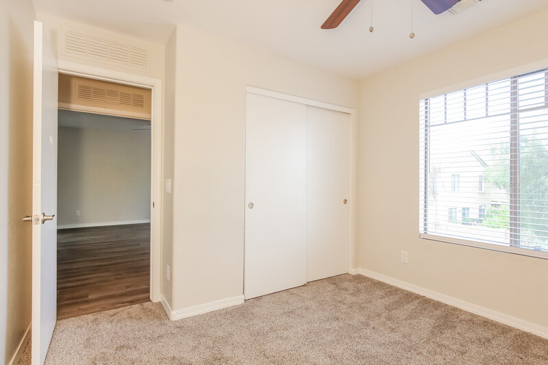2,280/Mo, 6815 N 129th Dr Glendale, AZ 85307 Bedroom View 3