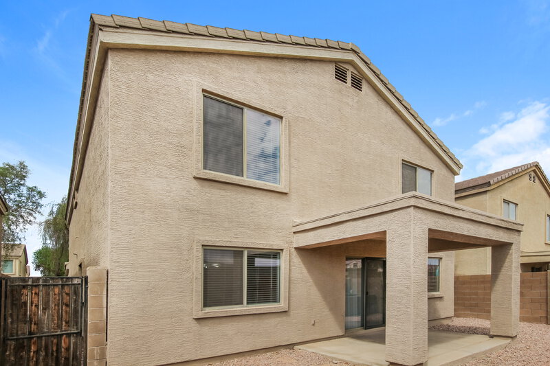 2,280/Mo, 6815 N 129th Dr Glendale, AZ 85307 Rear View