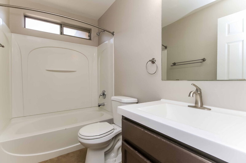 1,880/Mo, 2443 E Meadow Mist Ln San Tan Valley, AZ 85140 Bathroom View
