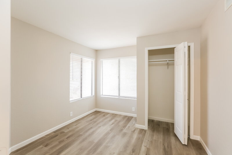 2,170/Mo, 74 S Oak St Chandler, AZ 85226 Bedroom View