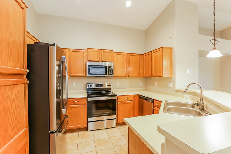 1,835/Mo, 2017 N 108th Dr Avondale, AZ 85392 Kitchen View 2
