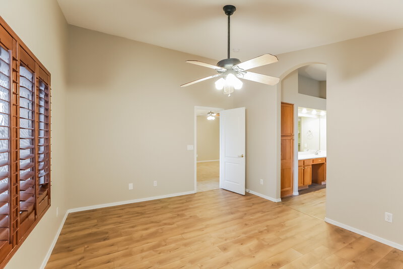 1,835/Mo, 2017 N 108th Dr Avondale, AZ 85392 Main Bedroom View