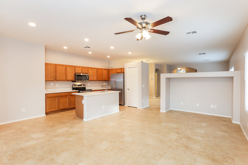 2,780/Mo, 4629 W Fortune Dr Anthem, AZ 85086 Kitchen View 3
