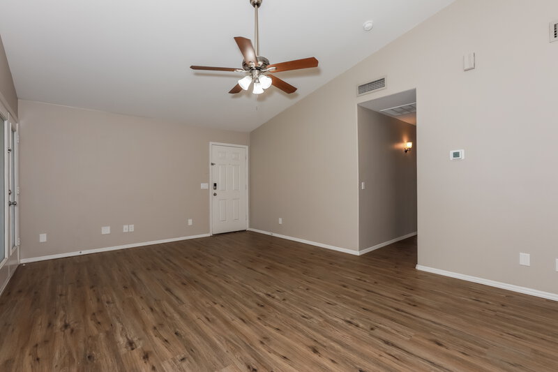 2,285/Mo, 1832 W Springfield Way Chandler, AZ 85286 Living Room View 2