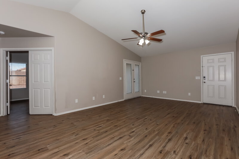 2,285/Mo, 1832 W Springfield Way Chandler, AZ 85286 Living Room View 3