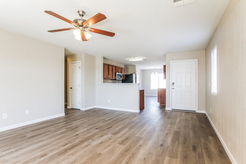 1,650/Mo, 25675 W Satellite Ln Buckeye, AZ 85326 Living Room View 2