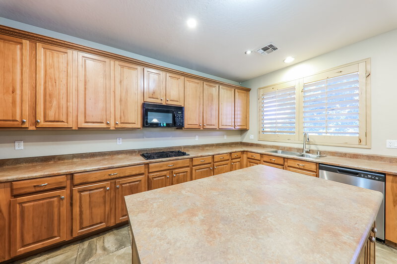 3,460/Mo, 7064 W Antelope Dr Peoria, AZ 85383 Kitchen View