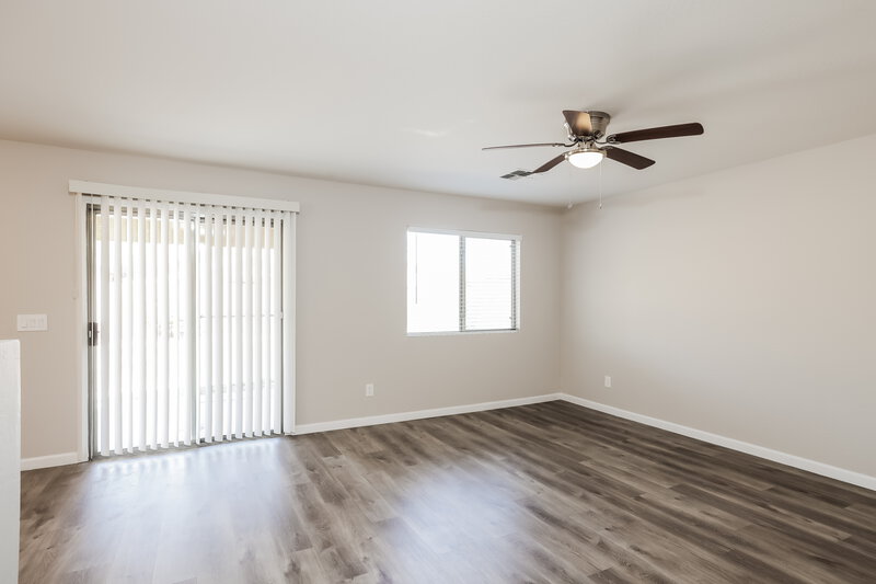 1,965/Mo, 8514 W Pioneer St Tolleson, AZ 85353 Living Room View 2