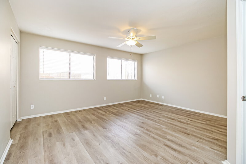 2,595/Mo, 555 W Spur Ave Gilbert, AZ 85233 Bedroom View 3
