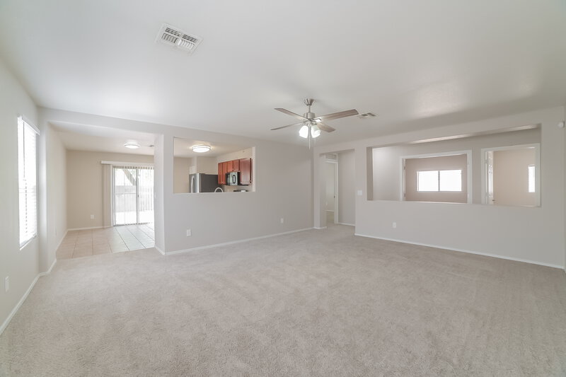 2,095/Mo, 3025 W Silver Sage Ln Phoenix, AZ 85083 Living Room View