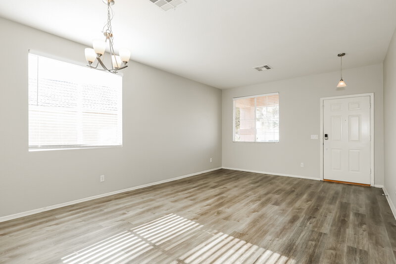 2,640/Mo, 10375 W Monte Vista Rd Avondale, AZ 85392 Living Room View