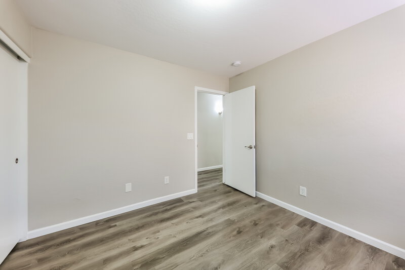 1,950/Mo, 14417 N Gil Balcome Surprise, AZ 85379 Bedroom View 2
