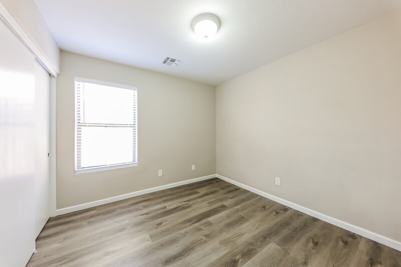 1,950/Mo, 14417 N Gil Balcome Surprise, AZ 85379 Bedroom View 3