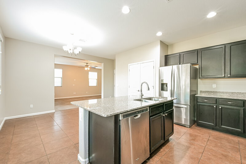 2,155/Mo, 8616 E Lobo Ave Mesa, AZ 85209 Kitchen View