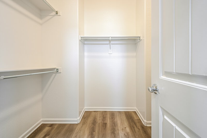 2,155/Mo, 8616 E Lobo Ave Mesa, AZ 85209 Walk In Closet View