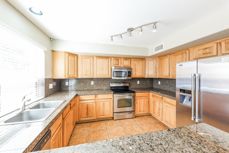 2,445/Mo, 2319 W Running Deer Trl Phoenix, AZ 85085 Misc View 5