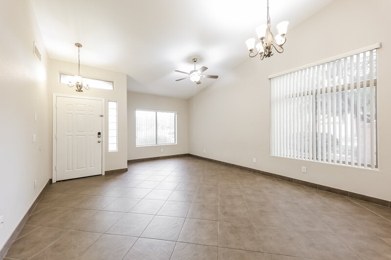 2,195/Mo, 2505 W Red Fox Rd Phoenix, AZ 85085 Living Room View 2