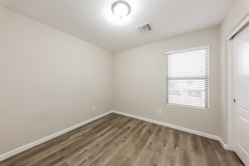 2,195/Mo, 2505 W Red Fox Rd Phoenix, AZ 85085 Bedroom View
