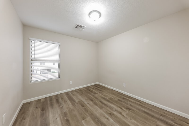 2,195/Mo, 2505 W Red Fox Rd Phoenix, AZ 85085 Bedroom View 2