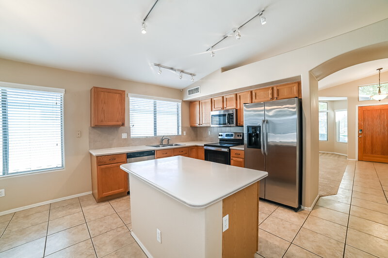 2,020/Mo, 6660 W Monona Dr Glendale, AZ 85308 Kitchen View