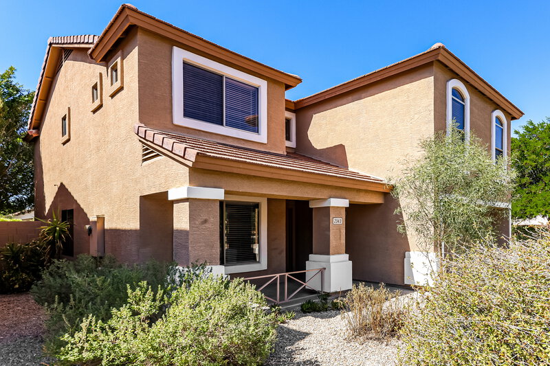 2,475/Mo, 2343 W Running Deer Trl Phoenix, AZ 85085 Front View