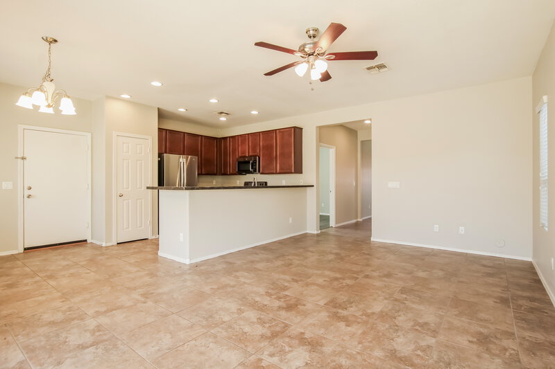 2,370/Mo, 7907 S 50th Ln Laveen, AZ 85339 Living Room View 3
