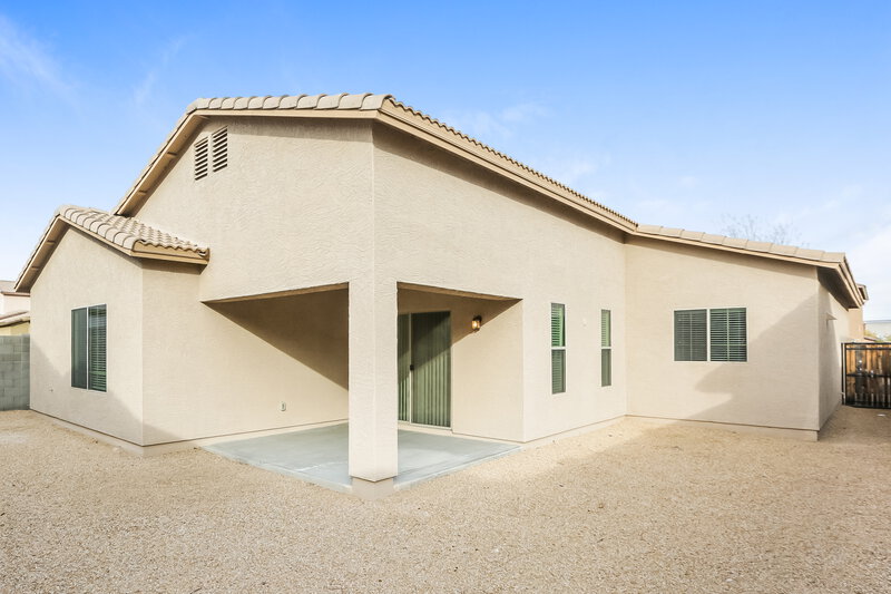2,095/Mo, 4945 W Fawn Dr Laveen, AZ 85339 Rear View