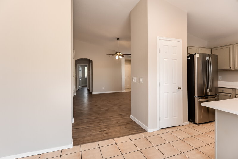 1,910/Mo, 10304 E Baltimore St Mesa, AZ 85207 Dining Room View 2