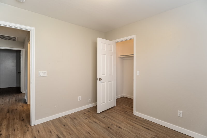 1,910/Mo, 10304 E Baltimore St Mesa, AZ 85207 Bedroom View 2