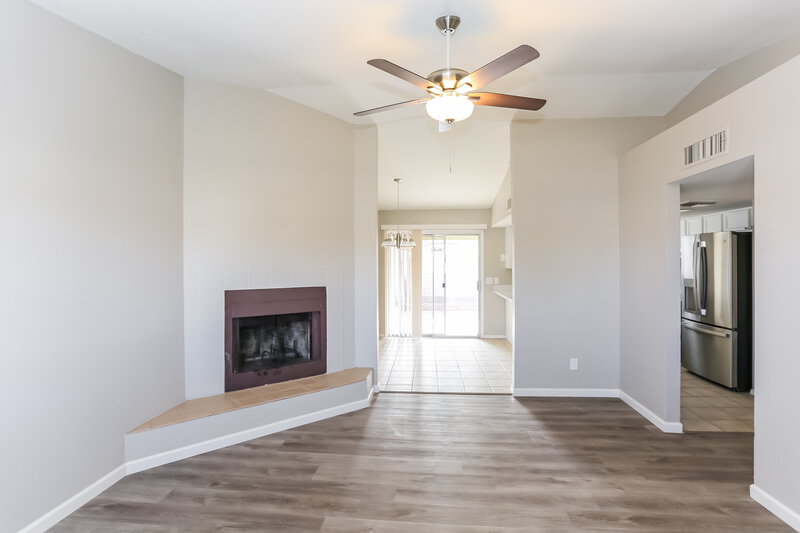 2,115/Mo, 1417 E Irwin Ave Phoenix, AZ 85042 Misc View 3