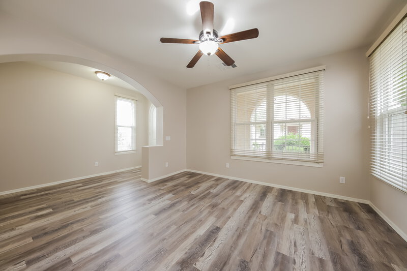 2,055/Mo, 28902 N 124th Dr Peoria, AZ 85383 Living Room View 3