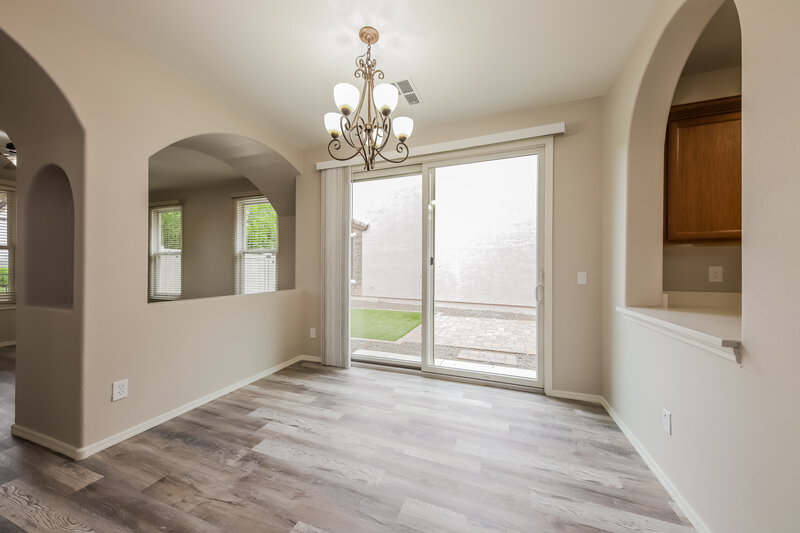 2,055/Mo, 28902 N 124th Dr Peoria, AZ 85383 Dining Room View