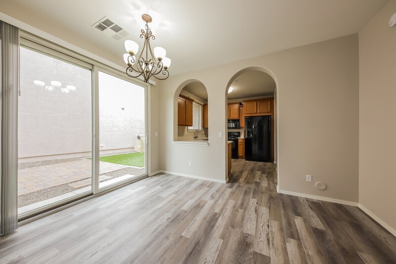 2,055/Mo, 28902 N 124th Dr Peoria, AZ 85383 Dining Room View 2