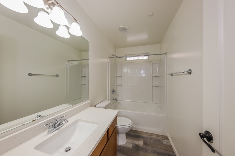 2,055/Mo, 28902 N 124th Dr Peoria, AZ 85383 Bathroom View