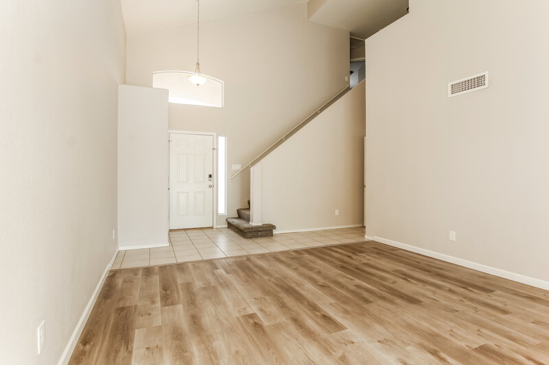 2,480/Mo, 3929 E Wescott Dr Phoenix, AZ 85050 Living Room View