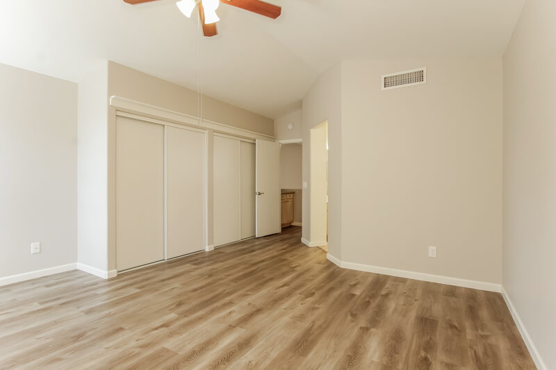 2,480/Mo, 3929 E Wescott Dr Phoenix, AZ 85050 Main Bedroom View 2