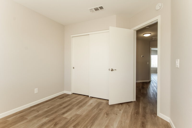 2,480/Mo, 3929 E Wescott Dr Phoenix, AZ 85050 Bedroom View 2