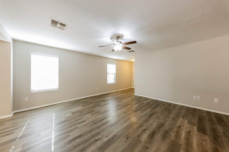 2,240/Mo, 3108 W Lucia Dr Phoenix, AZ 85083 Living Room View 2