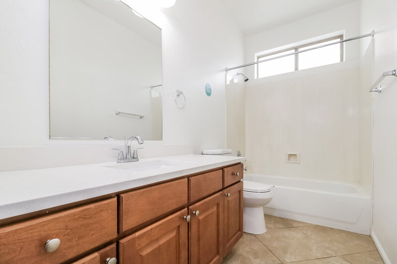 2,630/Mo, 13734 W Montebello Ave Litchfield Park, AZ 85340 Bathroom View
