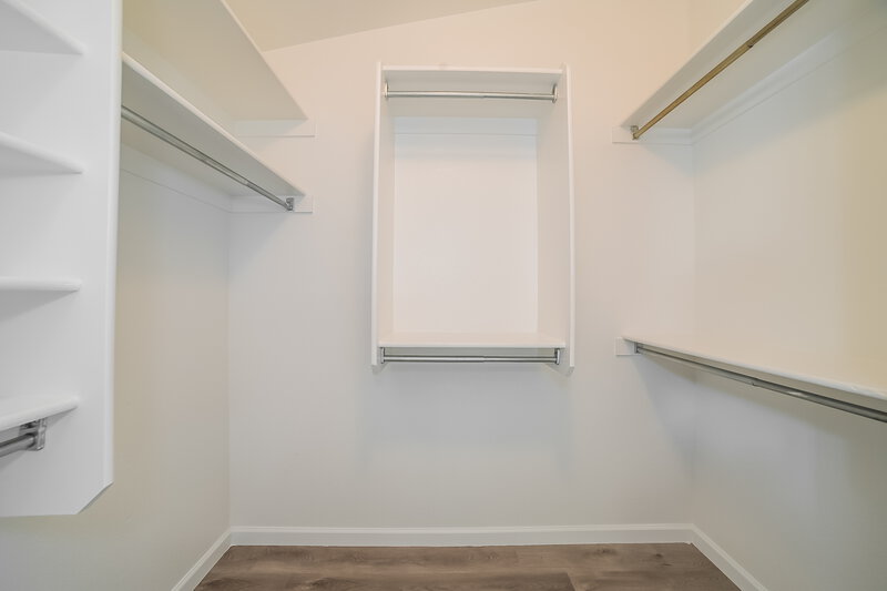 1,990/Mo, 15345 W Lea Ln Surprise, AZ 85374 Walk In Closet View