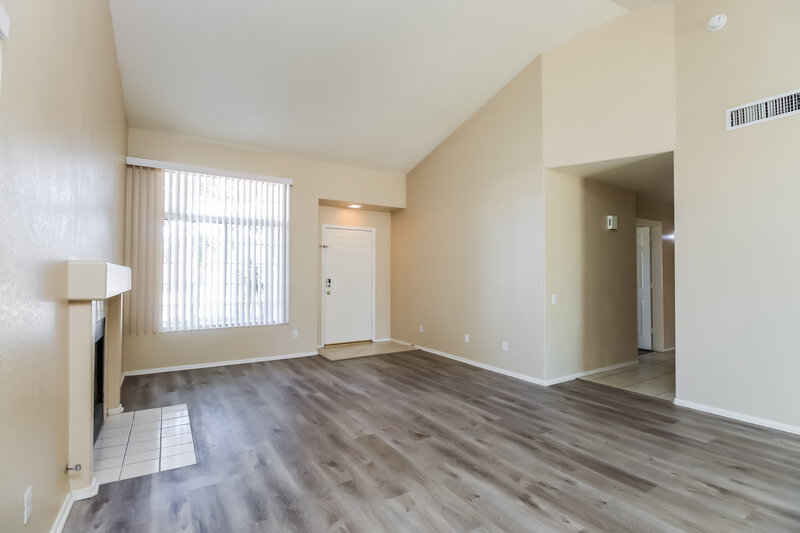 2,335/Mo, 1130 N Meadows Dr Chandler, AZ 85224 Living Room View 3